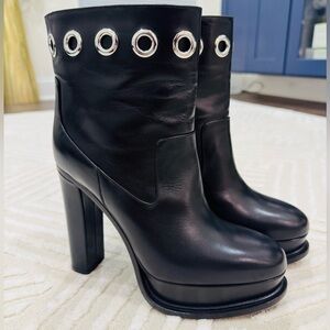 Alexander McQueen Black Heeled Boots with Silver Accents
